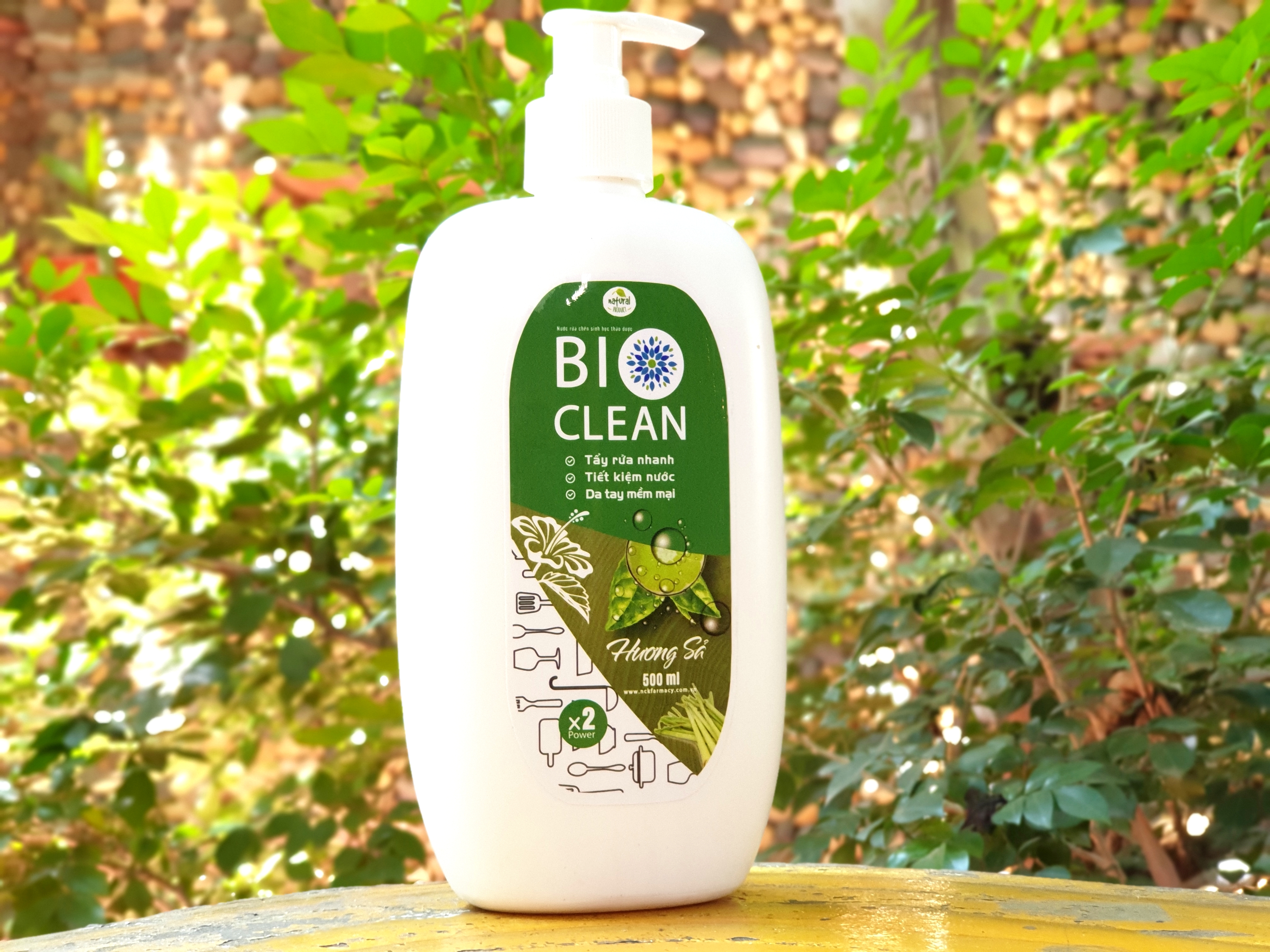 Nước rửa chén sinh học thảo dược BioClean X2, hương sả, chai 500ml