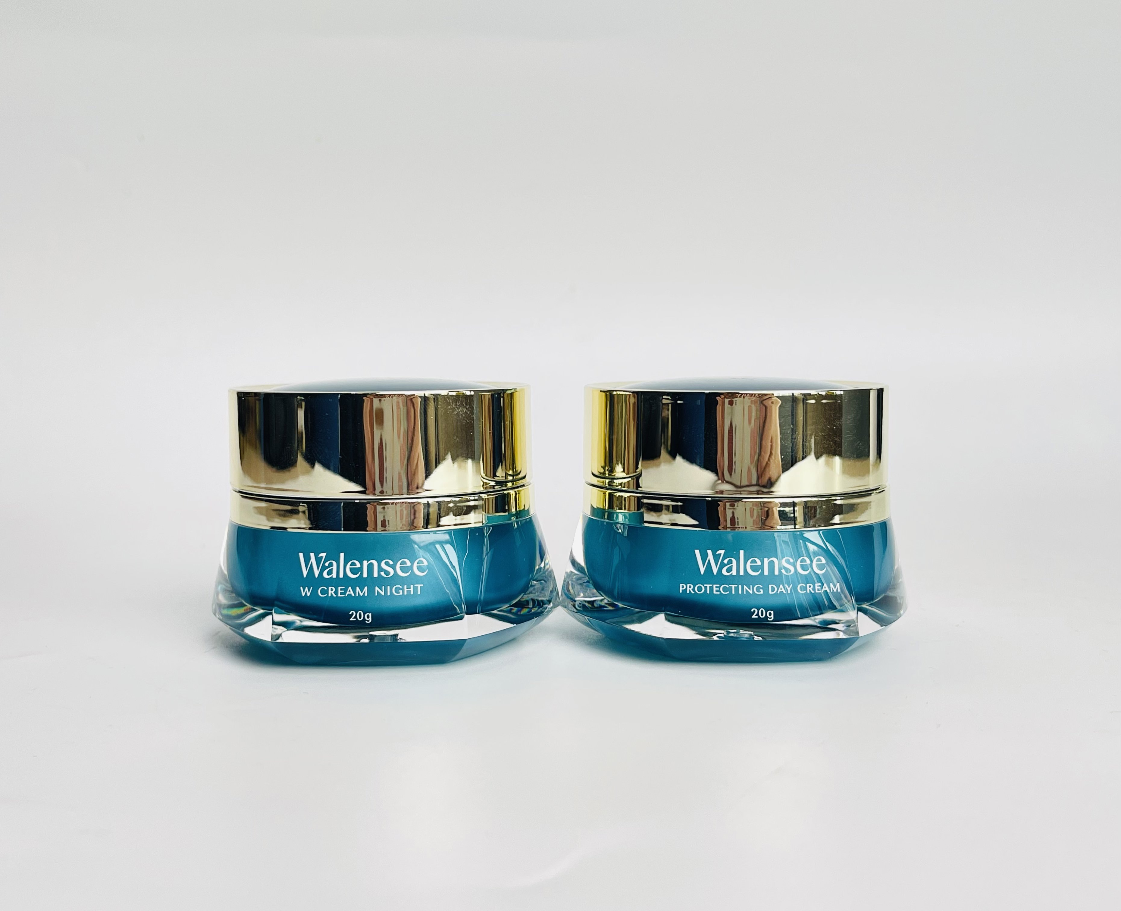 Bộ đôi kem dưỡng ngày - đêm Walensee (Walensee Day Cream & Walensee Cream Night)