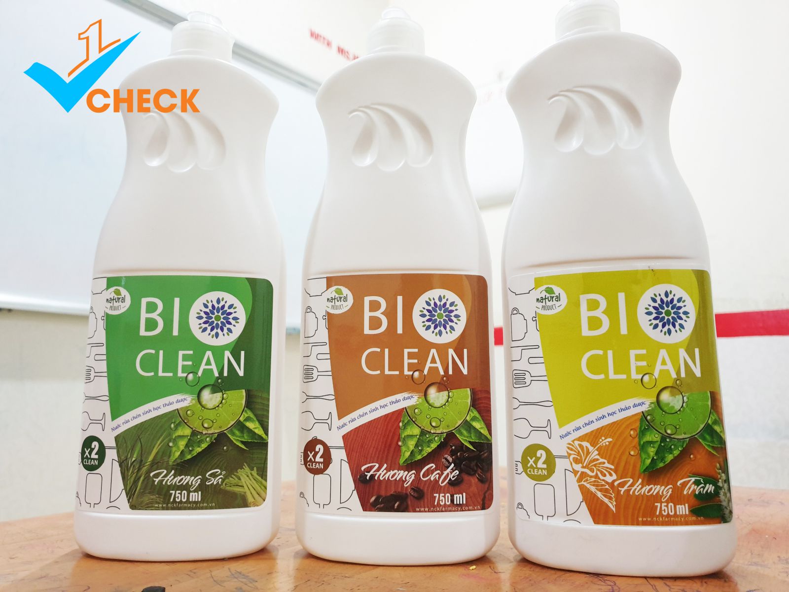 Nước rửa chén sinh học thảo dược BioClean