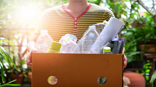 Những cách đơn giản để giảm thiểu chất thải nhựa hàng ngày của bạn
