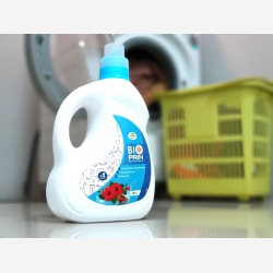 Nước giặt sinh học thảo dược BIOPRIN, 2 lít